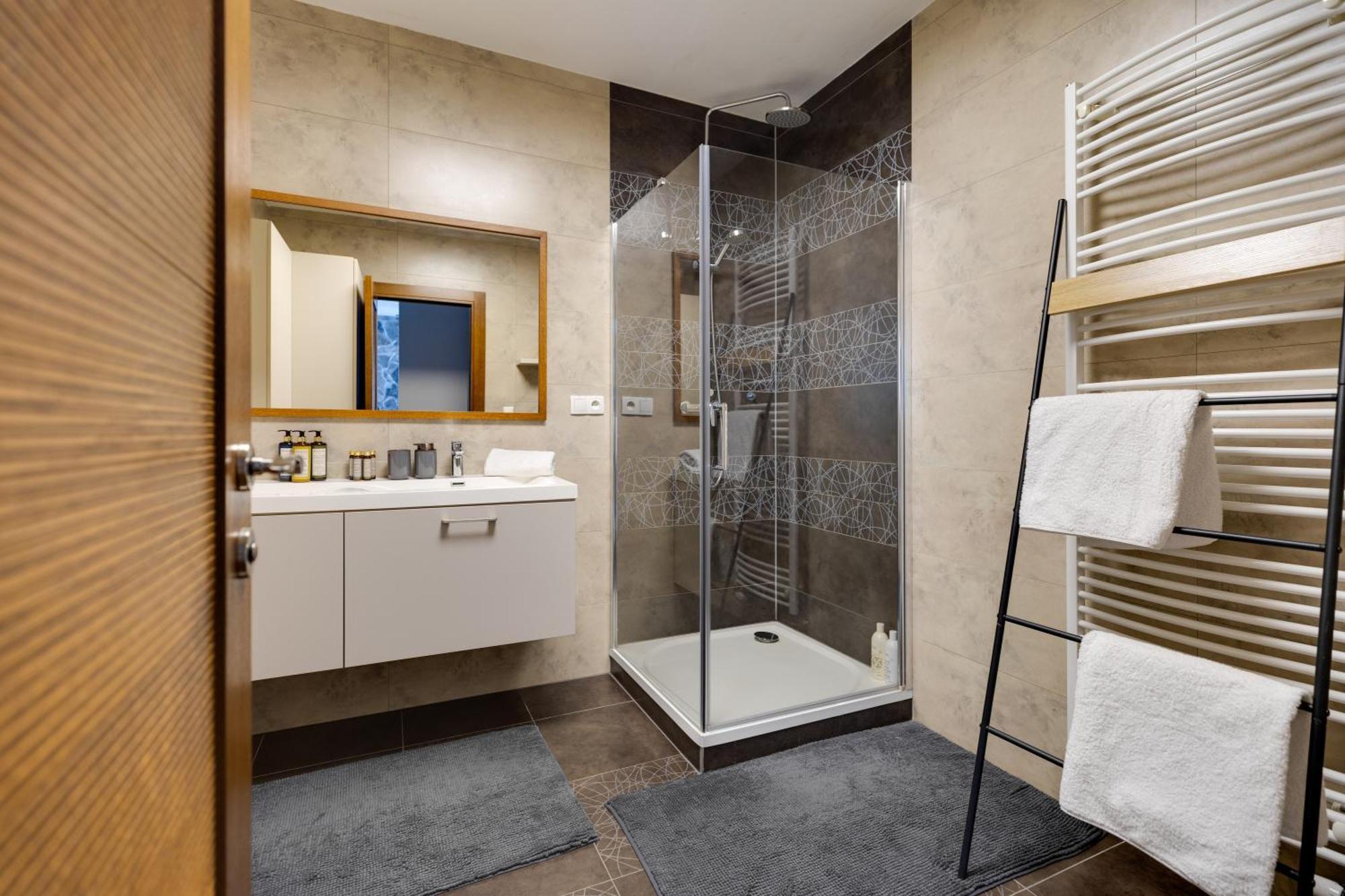Apartman Leonardo - City Center Trnava Exterior foto